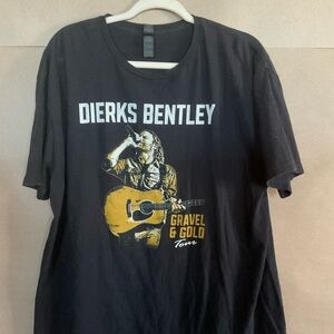 Gildan Black Graphic Dierks Bentley Tour Tee. Size XL